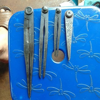 Compa thợ cơ khí , thợ mộc
