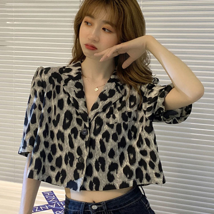 Áo Croptop Tay Ngắn Cổ Chữ V Họa Tiết Da Báo Thời Trang Cho Nữ