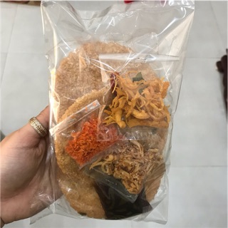 Cơm chiên khô gà sốt me ngọc thuỷ