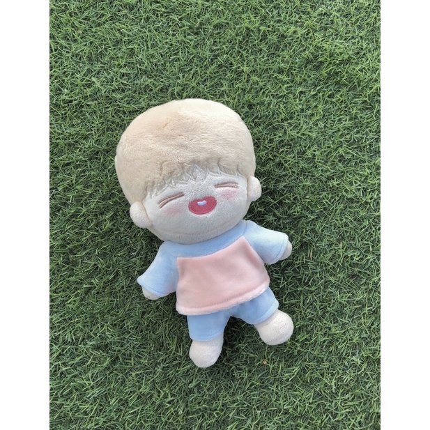 Áo lông nhung phối màu hồng xanh dương cho doll 20cm