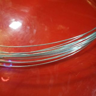 Dây kẽm 1mm.1'5mm. 2mm 1 cuộn khoảng 4 mét