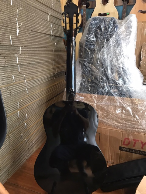 Hơn 20 mẫu đàn Guitar từ giá rẻ đến các mẫu guitar cao cấp tại Guitar isaac