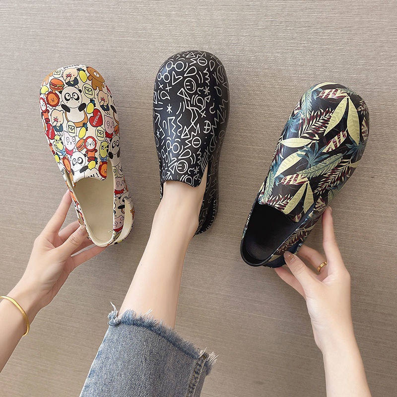 Dép Sandal Bít Mũi Đế Bằng Chống Thấm Nước Thời Trang Mùa Hè 2022 Cho Nữ