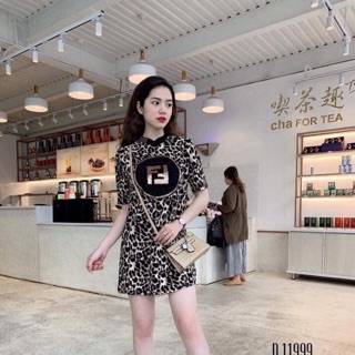 Váy da báo logo kim sa siu đẹp .