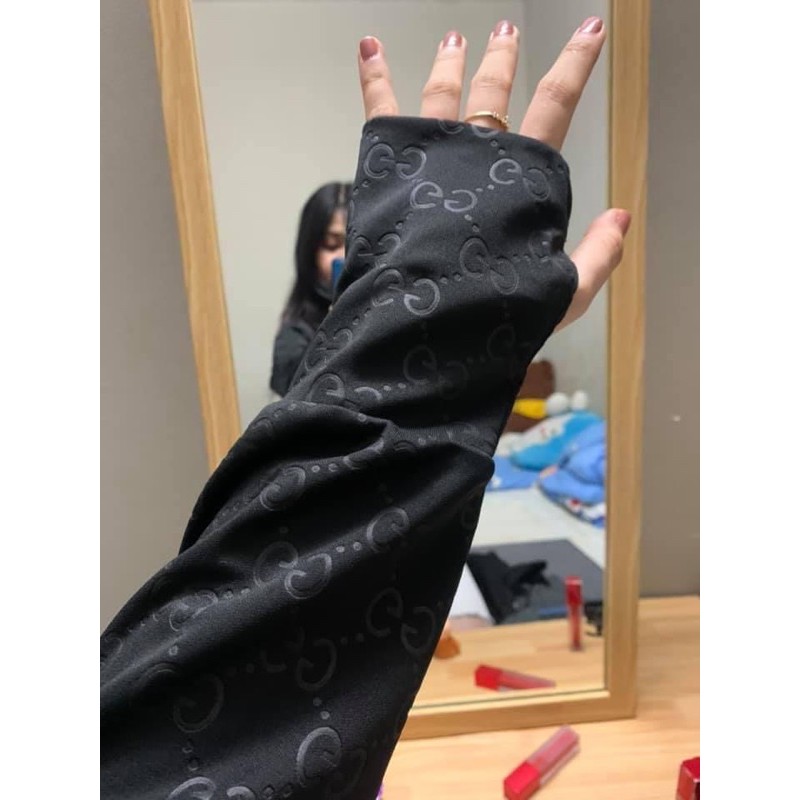 Áo nắng nam nữ dập vân nổi chất vải poly cao cấp có túi khoá kéo 2 bên phù hợp mọi lứa tuổi | BigBuy360 - bigbuy360.vn