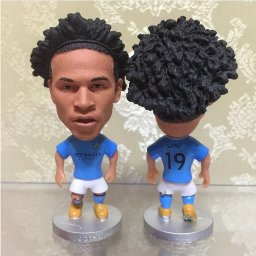 Tượng cầu thủ bóng đá Leroy Sané