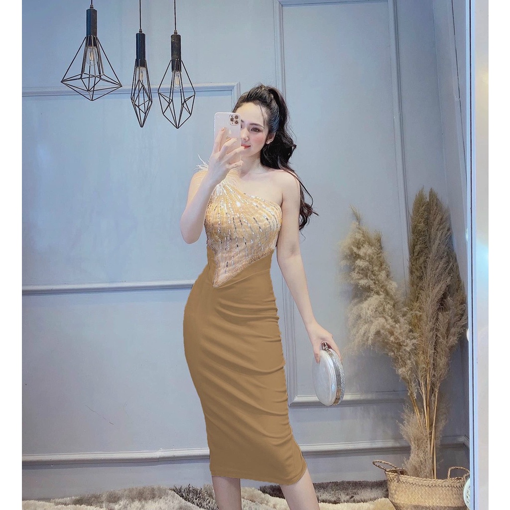 Đầm body lệch vai phối lông kết cườm TRIPBLE T DRESS - size S/M/L - MS347V