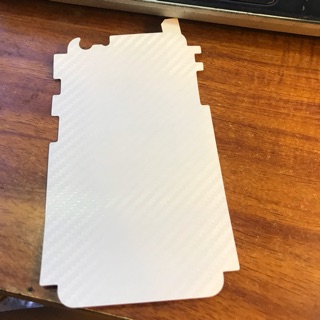 Dán skin cacbon mặt lưng điện thoại iphone