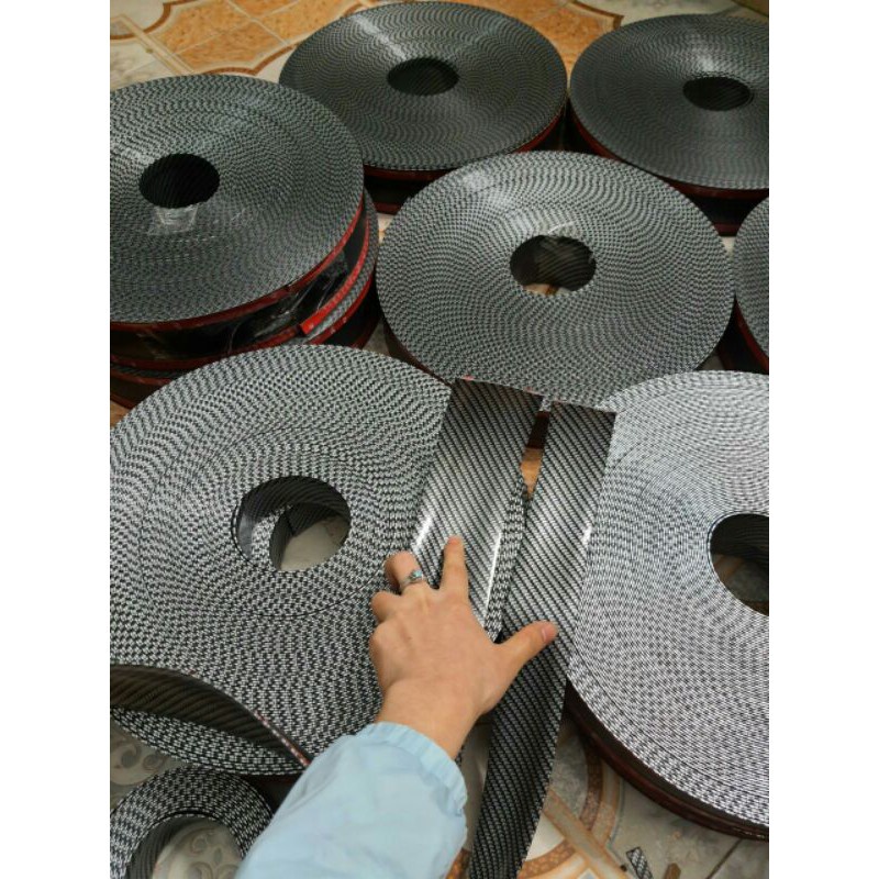 Nẹp cacbon trang trí chống trầy xước xe ô tô, Nẹp carbon xe hơi Bản rộng 5cm và 7cm- Hàng đẹp