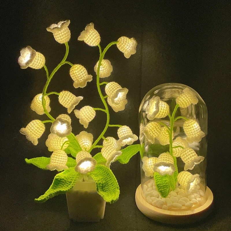 Hoa Lan Linh Trắng Để Bàn Tự Đan Len Handmade