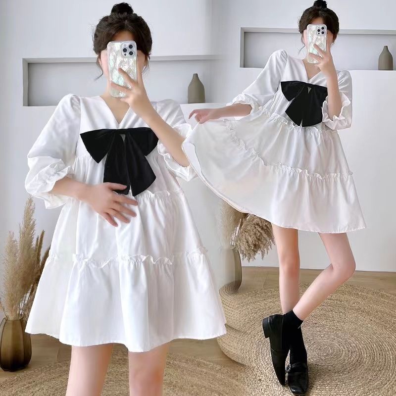 Đầm Babydoll Trắng Nơ Đen Tay Lỡ Lưng Chữ V Tiểu Thư Đáng Yêu | Smide Clothing