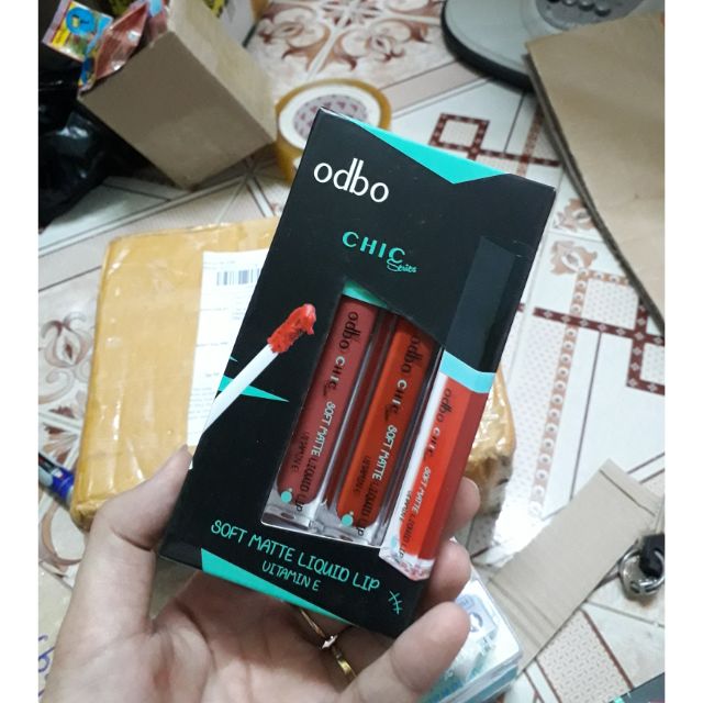 BỘ 2 SON KEM ODBO CHIC LIP