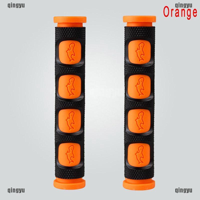 2 tay nắm xe máy chống trượt