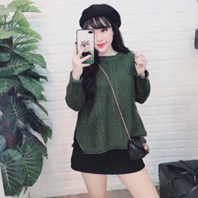 Áo len sẻ vạt đẹp quá Len mịn, dày dặn, chất đẹp khỏi chê. Áo có 4 màu xanh rêu, trắng, xám, đỏ
