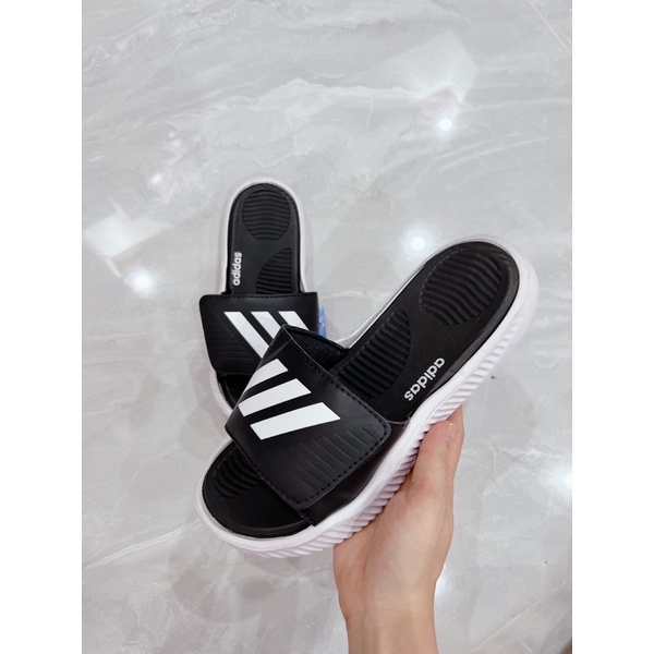 Dép Alphabounce ( tặng hộp bảo vệ )