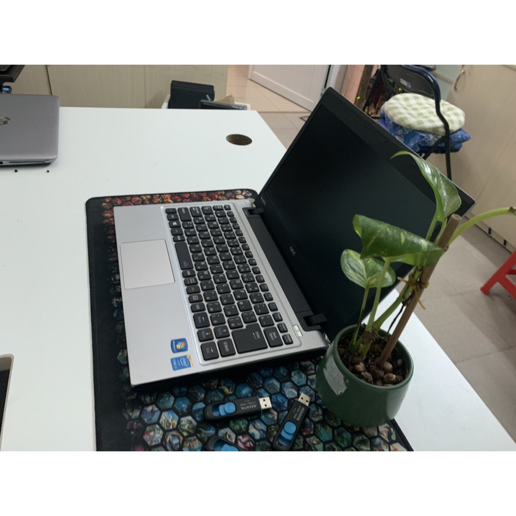 LAPTOP NEC VersaPro VCK Vi xử lý Core i5 thế hệ 4 /4G/320G Màn hình 13.3 inch HD+ IPS Webcam, Bluetooth