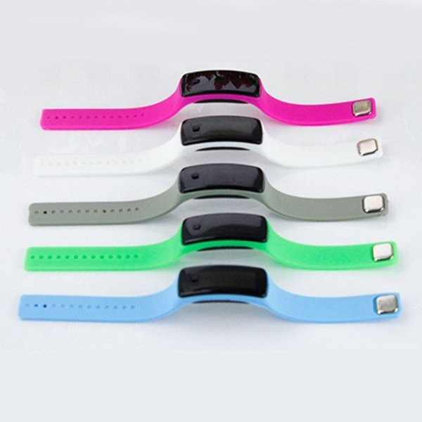 Đồng hồ đèn LED đeo tay phong cách năng động | BigBuy360 - bigbuy360.vn