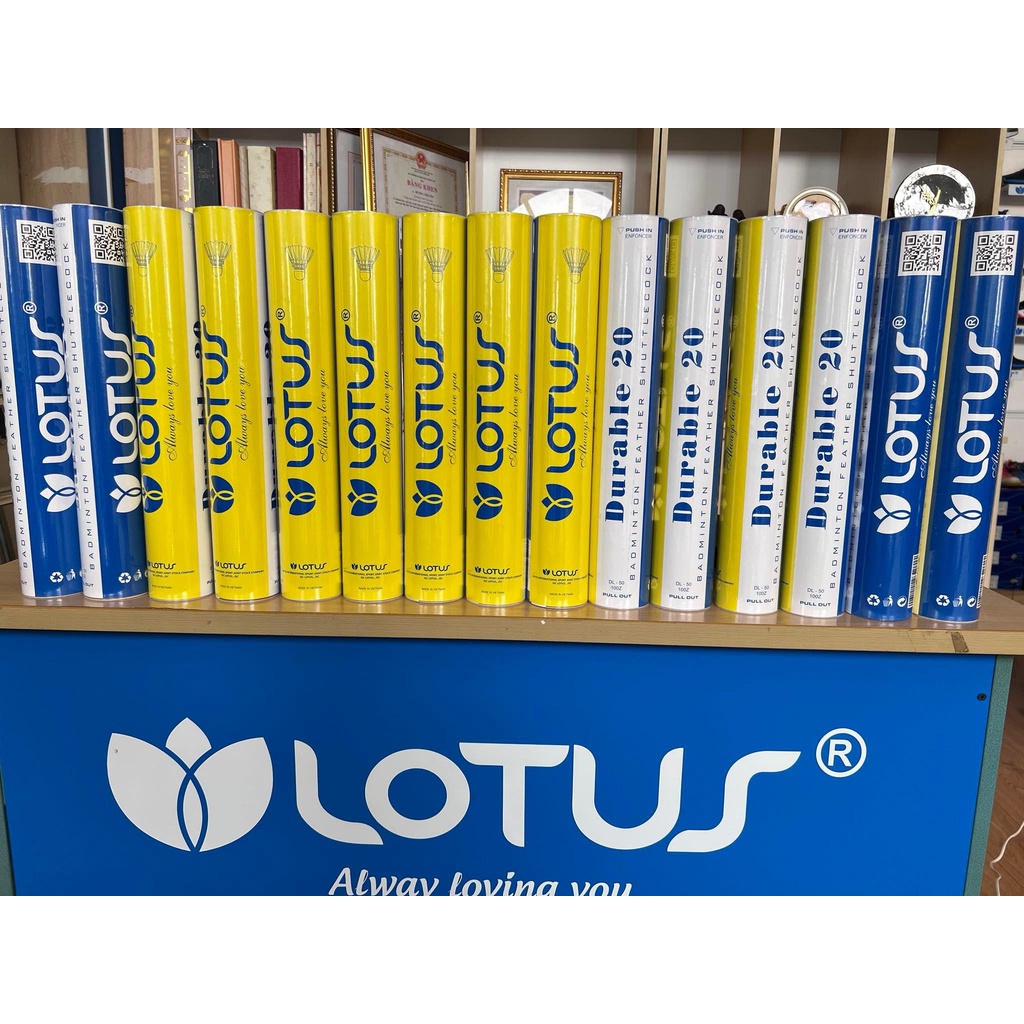 Thùng Cầu Lông Lotus LS-20 Vỏ Mới Năm 2022