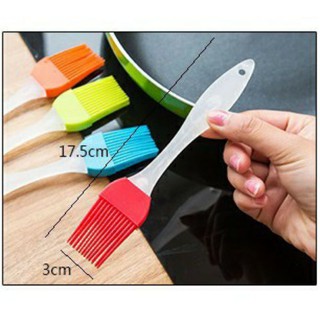 Cọ quét dầu, gia vị ướp, làm bánh...