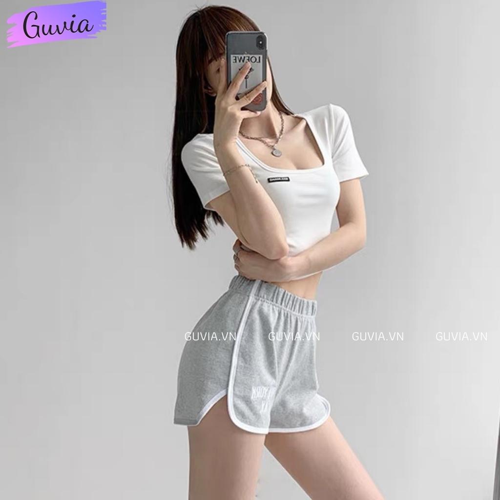Áo Croptop Nữ Cổ Vuông LOGO Tay Ngắn Ôm Body Sexy Chất Thun Tăm Trẻ Trung GUVIA