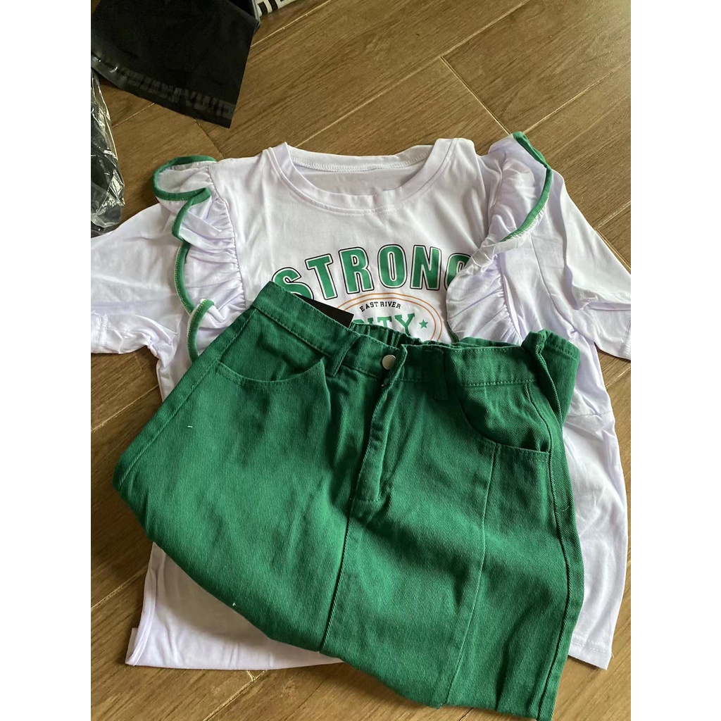 Set Áo Thun Ngắn Tay Và Chân Váy Màu Xanh Lá Kiểu Dáng Thời Trang Dành Cho Nữ