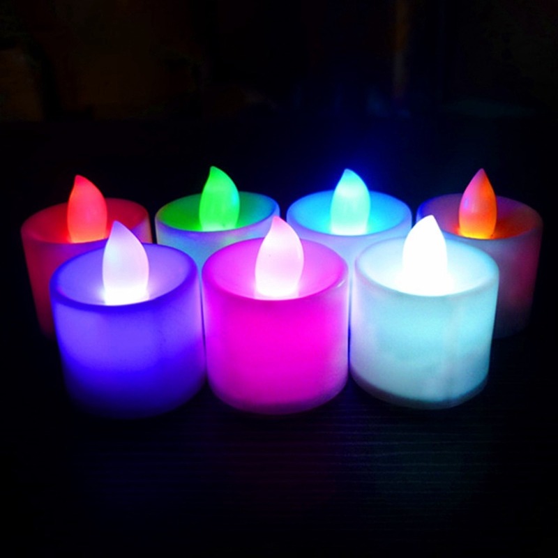 Đèn LED hình nến chạy bằng pin dùng trang trí tiệc cưới