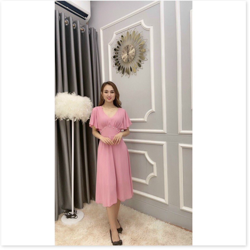 ĐẦM VOAN Y ĐƯỢC THIẾT KẾ HỌA TIẾT TRƠN NHƯNG KHÔNG KÉM PHẦN  SANG TRỌNG,ĐĂC BIỆT ĐƯỢC LÀM BẰNG CHẤT LIỆU VÃI THOÁNG MÁT