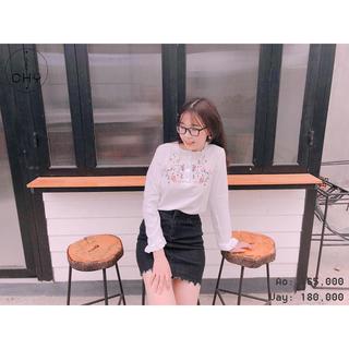 Áo kiểu trắng tay dài thêu hoa