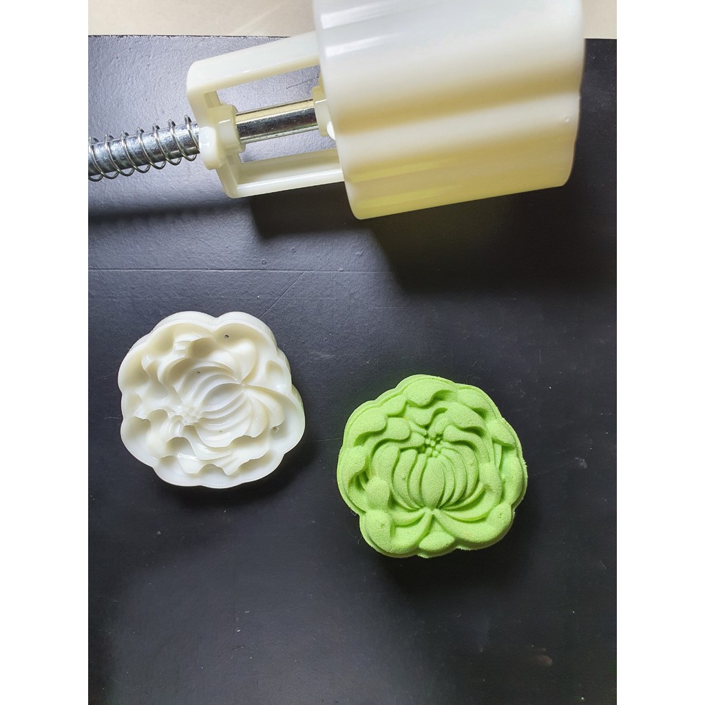 NQ00977, NQ00978, NQ00984 - KHUÔN LÒ XO BÁNH TRUNG THU HÌNH HOA CÚC 3D 50G – 75G – 150G