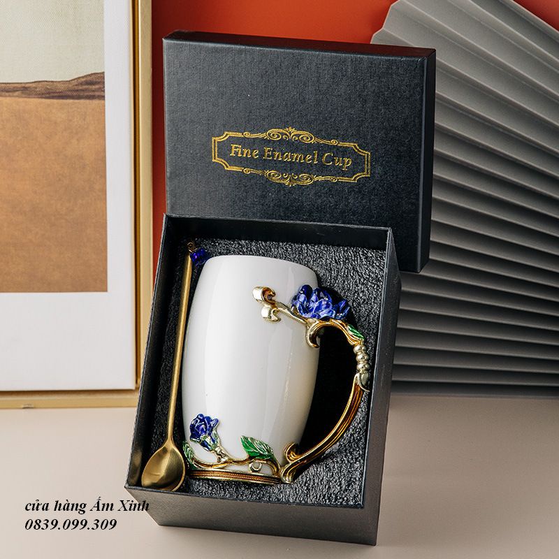 Cốc sứ cao cấp bọc hoa nổi 3D kèm hộp quà cao cấp 350 ML