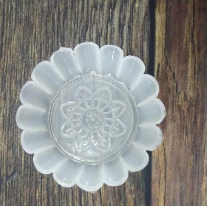 BỘ 20 KHUÔN NHỰA LÀM RAU CÂU, BÁNH BÒ HÌNH HOA SEN 6 CM