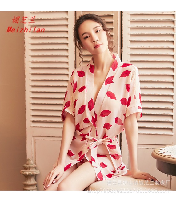 Choàng ngủ voan hình môi sexy /Sexycostume