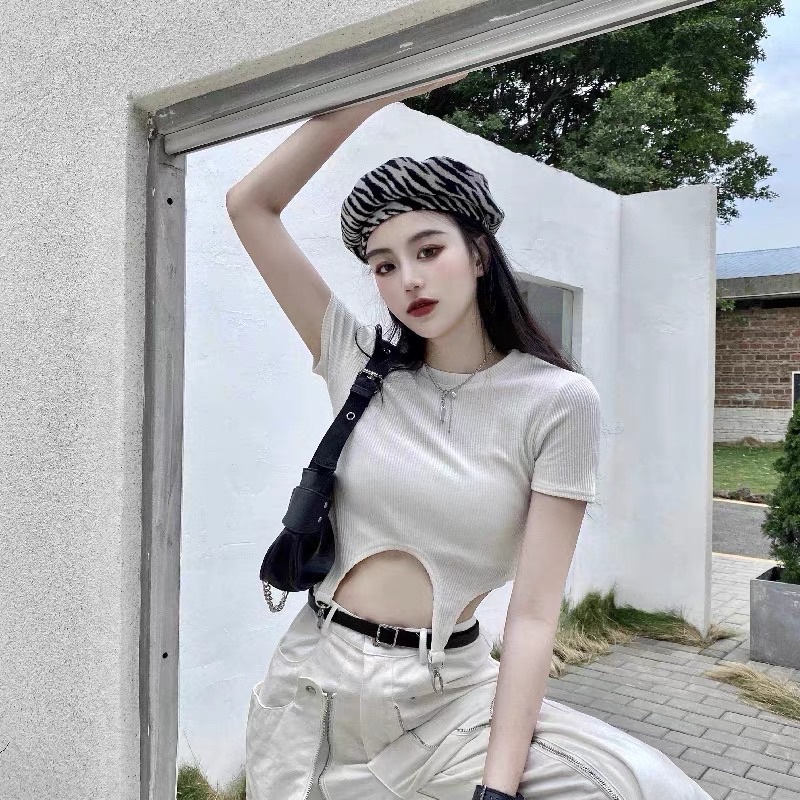 Áo Thun CropTop Phối khoen