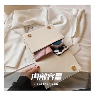 Túi xách hình móc độc lạ