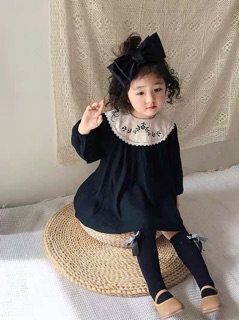 VÁY ĐEN THÊU HOA DÀNH CHO BÉ YÊU