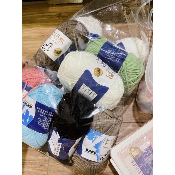 Thỏ móc Len nhồi Bông - Thú Bông Len Handmade Đan Móc Thủ Công Bằng Tay_làm quà tặng sinh nhật bạn bè người thân