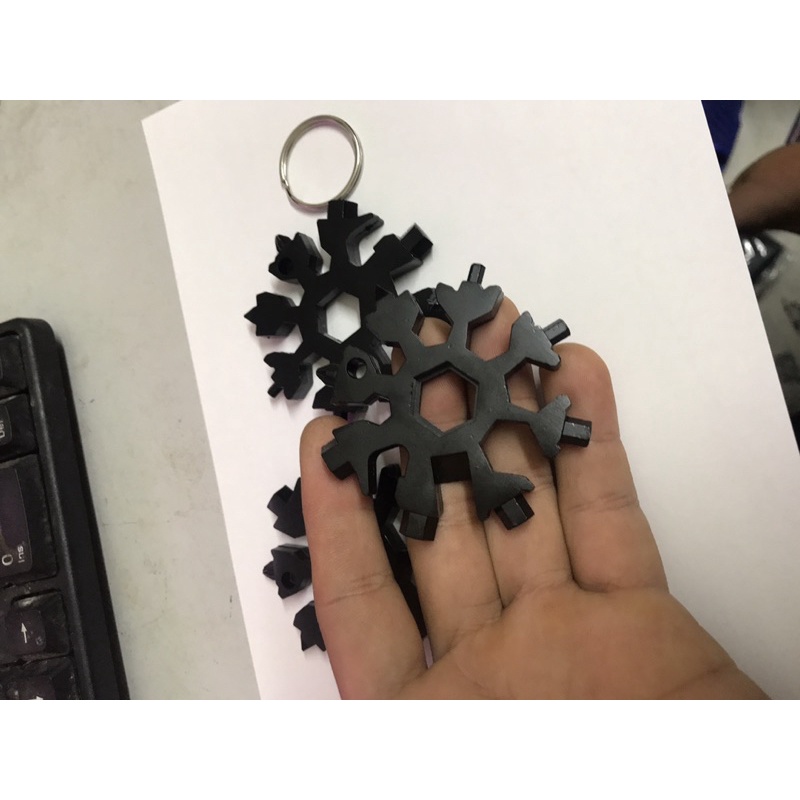 Bộ móc khoá đa năng kèm lục tua vít cực tiện