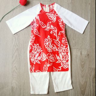 Áo dài linen hoa đỏ