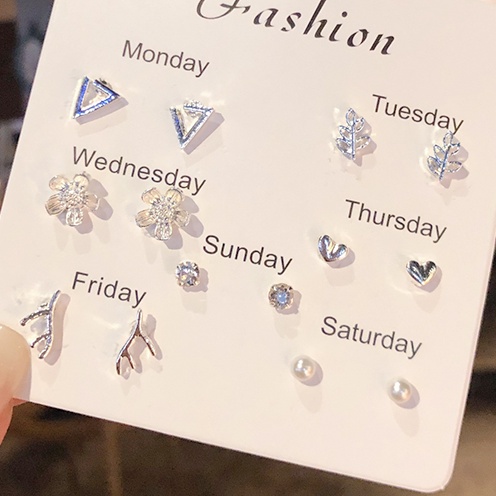 Hoa tai dáng nhỏ và thiết kế đơn giản xinh xắn cho nữ