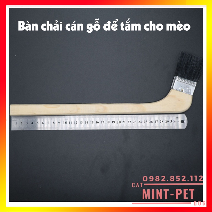 Bàn chải cán gỗ để tắm cho mèo ở trong lồng #Mint Pet