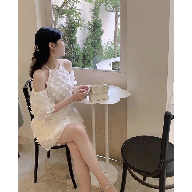 VÁY REN CỔ YẾM HỞ VAI TAY BỒNG CHUN NGẮN TAY HÀNG HAI LỚP VRCYTB