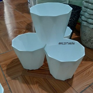 Chậu nhựa màu trắng nhiều cạnh rộng 14cm x cao 13cm