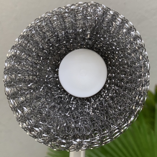 Cây Cọ Xoong Búi Sắt Có Tay Cầm Tiện Lợi