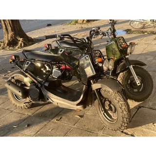 xe máy 50cc zoomer màu đen