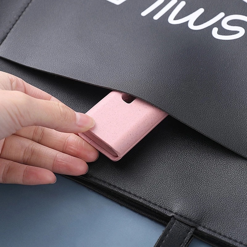 Hộp Mini Đựng Và Cắt Viên Thuốc Tiện Lợi