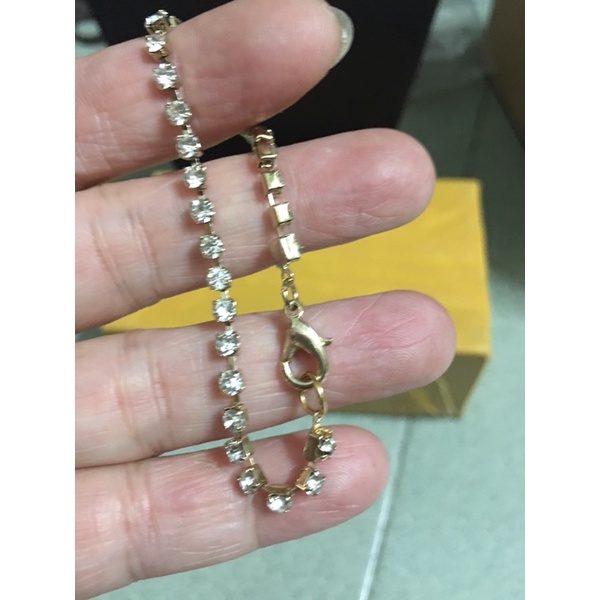 Lắc tay phun đá trắng sáng đẹp si tuyển Nhật