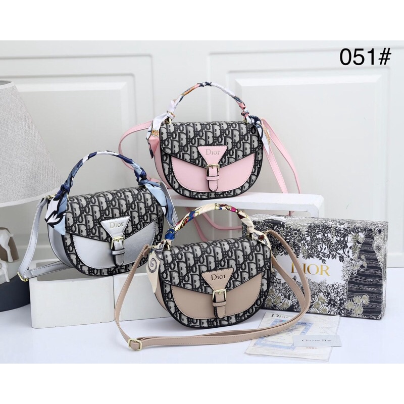 Mã 051 Túi Đeo Vai Christian Dior (Có Hộp)