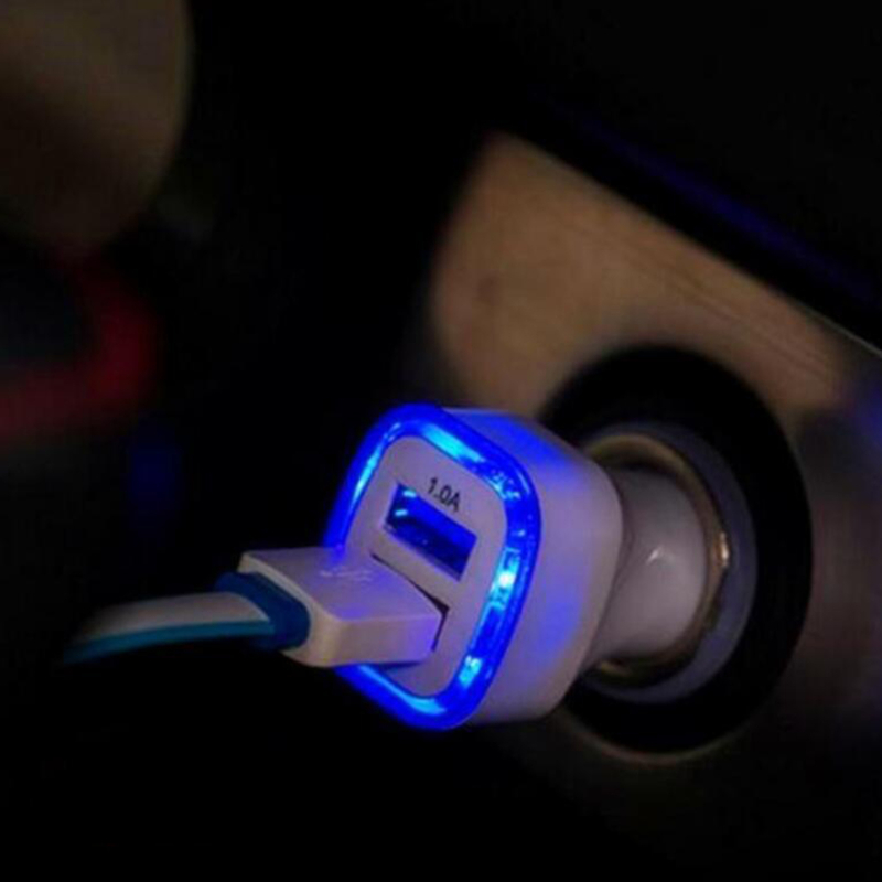 Củ Sạc Xe Hơi Có Đèn Led Và Cổng Sạc Usb