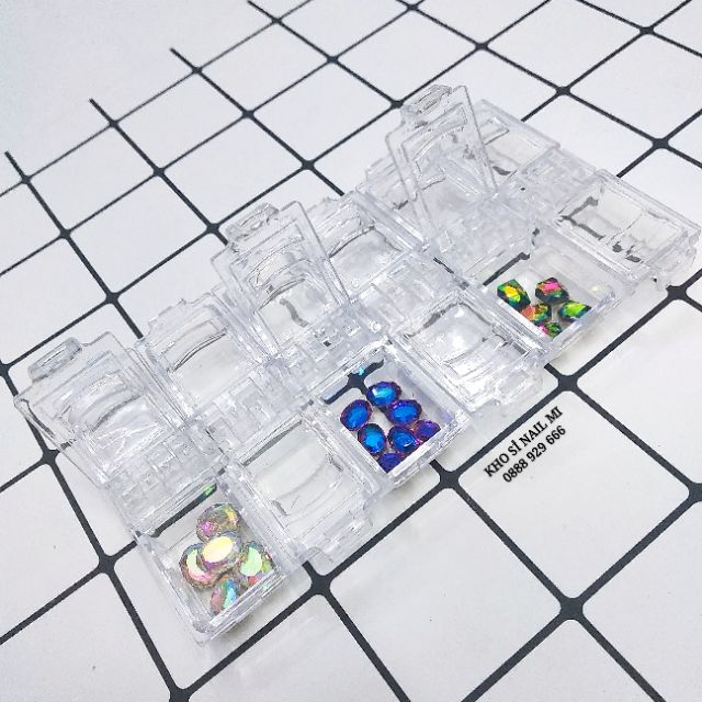 Hộp nhựa 12 ô đựng đá, charm, phụ kiện trang trí nail (4 màu)