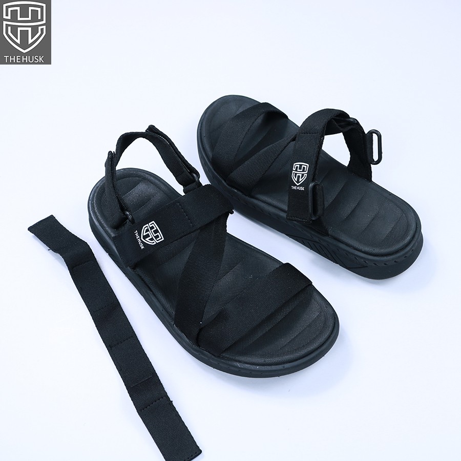 Giày Sandals Unisex HuuCuong & TheHusk Quai Đen Đế Đen - TH2